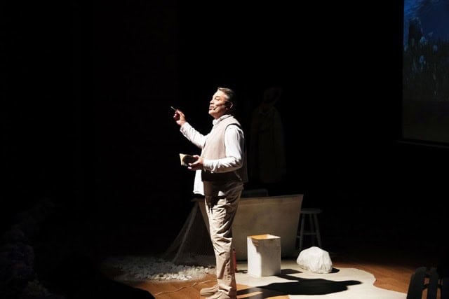 Şirketlerin bilgilendirme ve tanıtımı için modern grafik tasarım servisi.